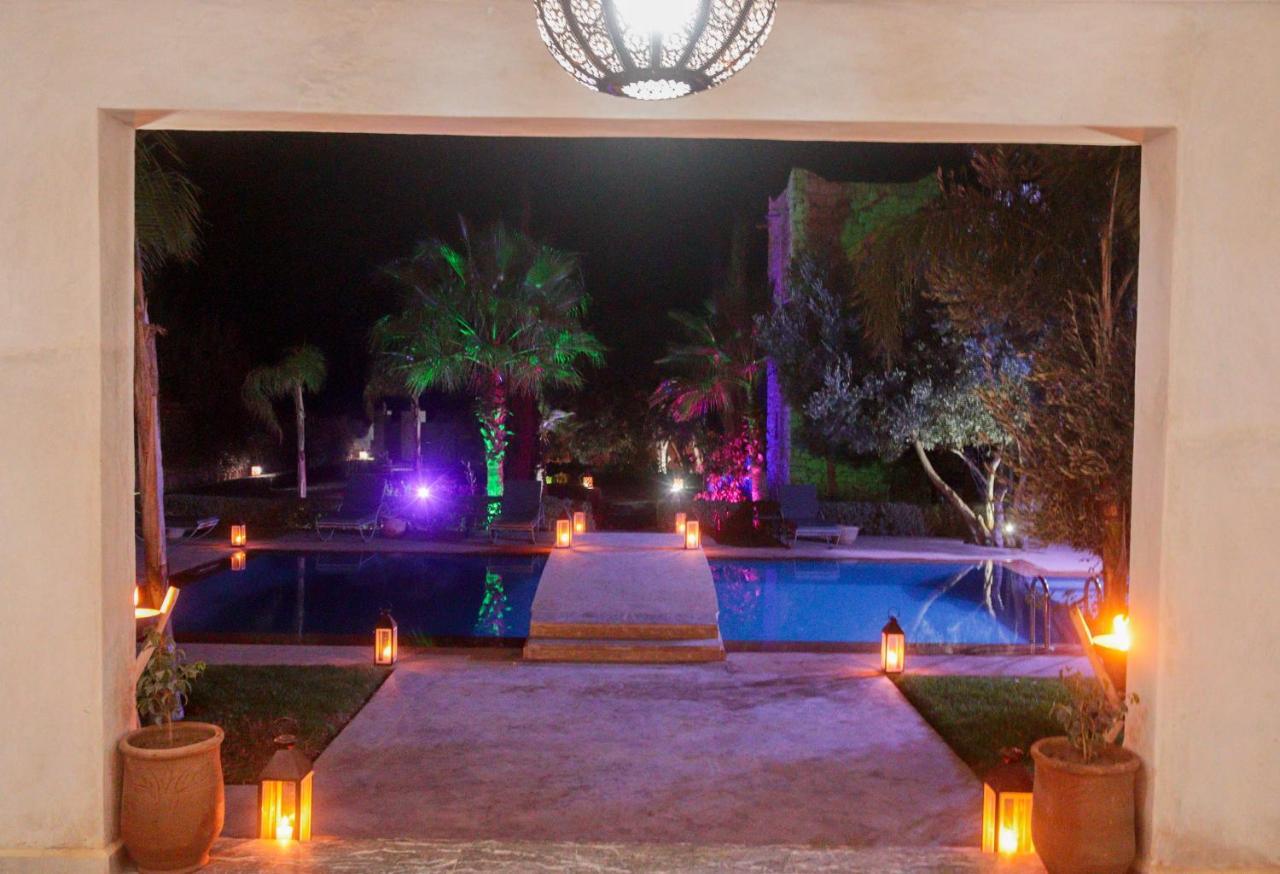 Villa Kamilia Есувейра Екстериор снимка