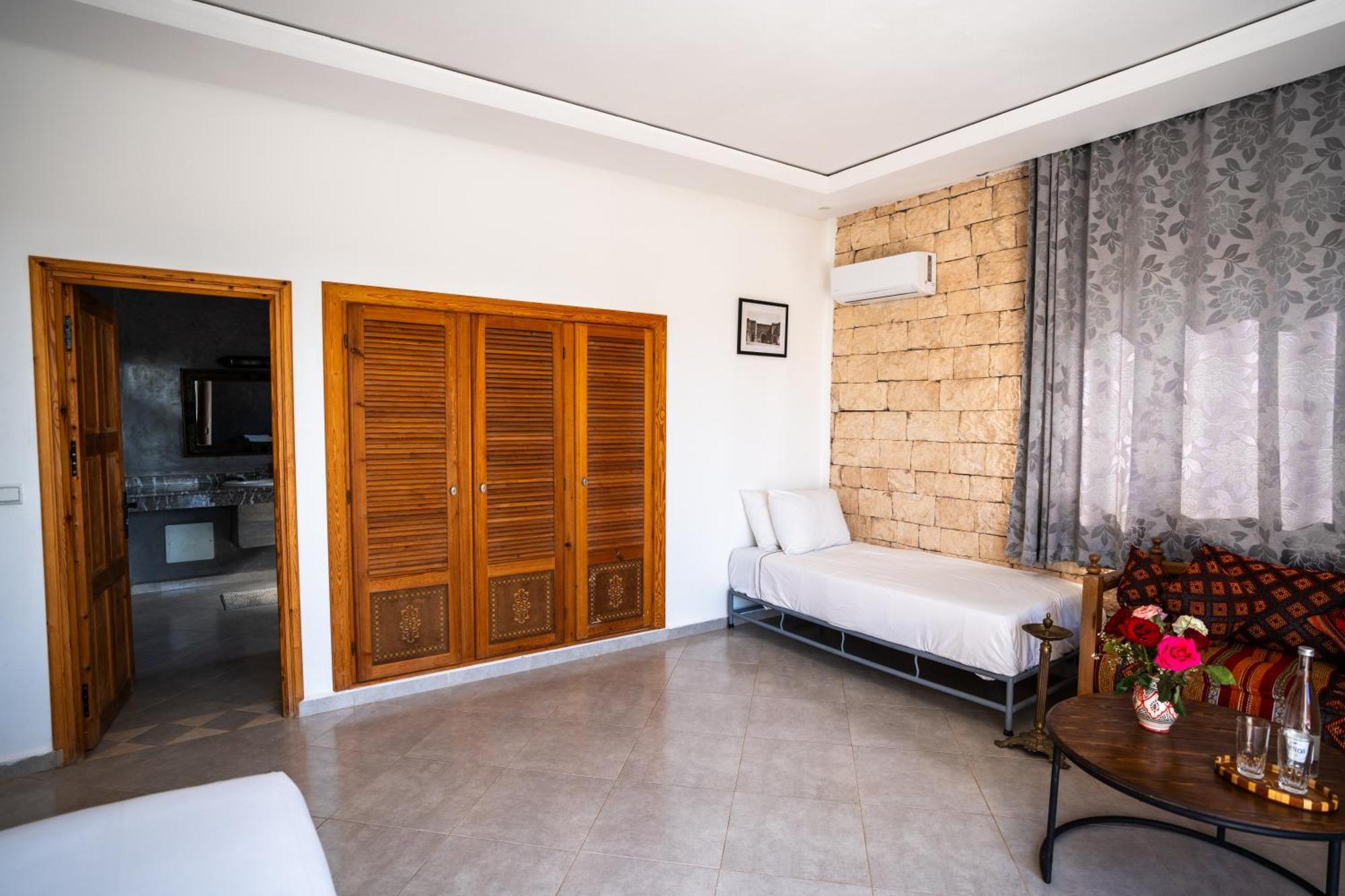 Villa Kamilia Есувейра Екстериор снимка