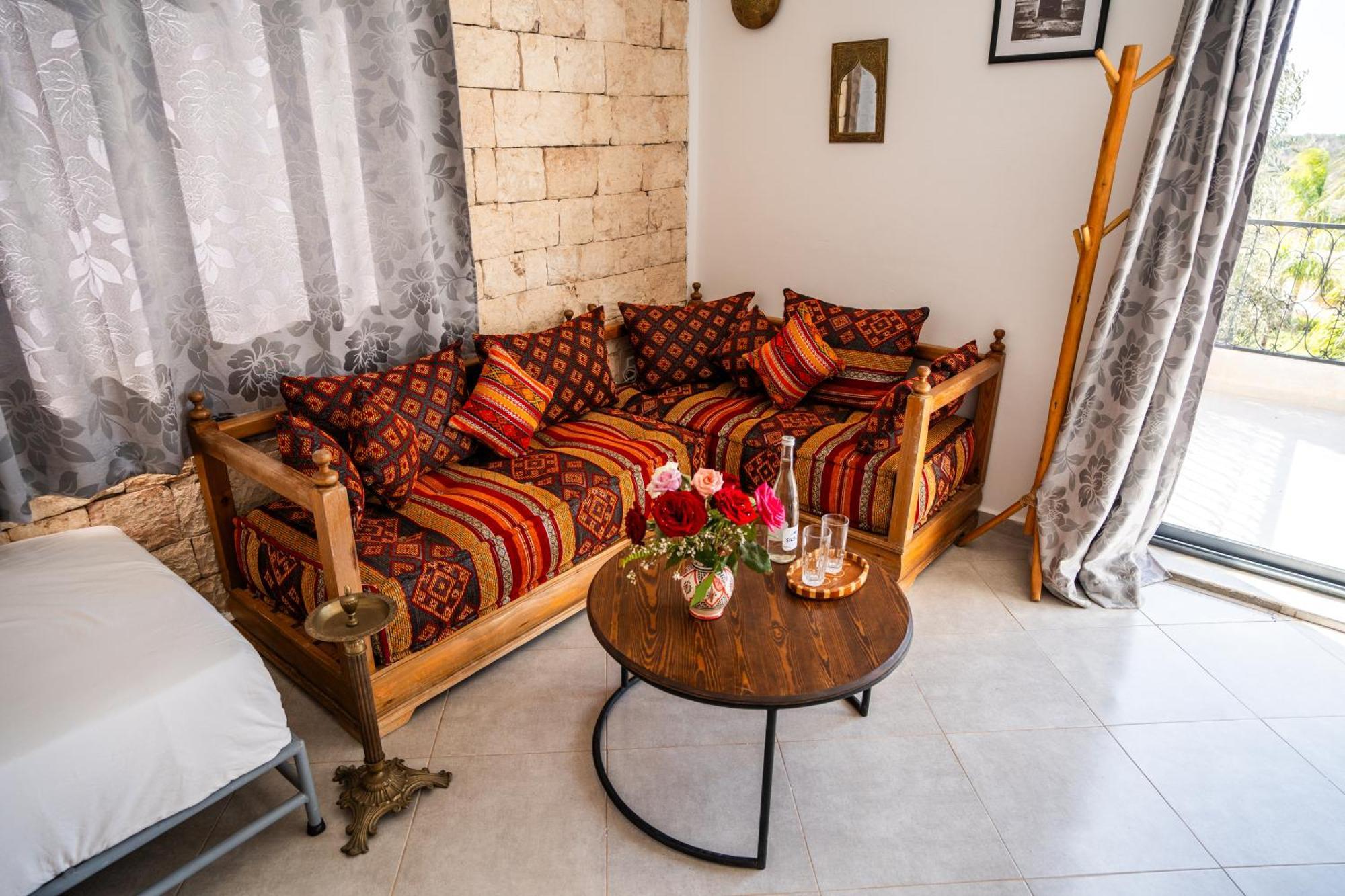 Villa Kamilia Есувейра Екстериор снимка