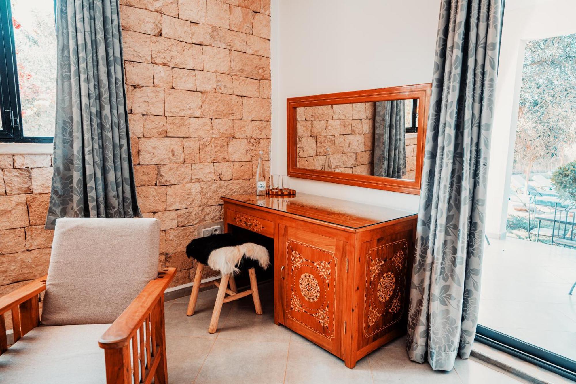 Villa Kamilia Есувейра Екстериор снимка